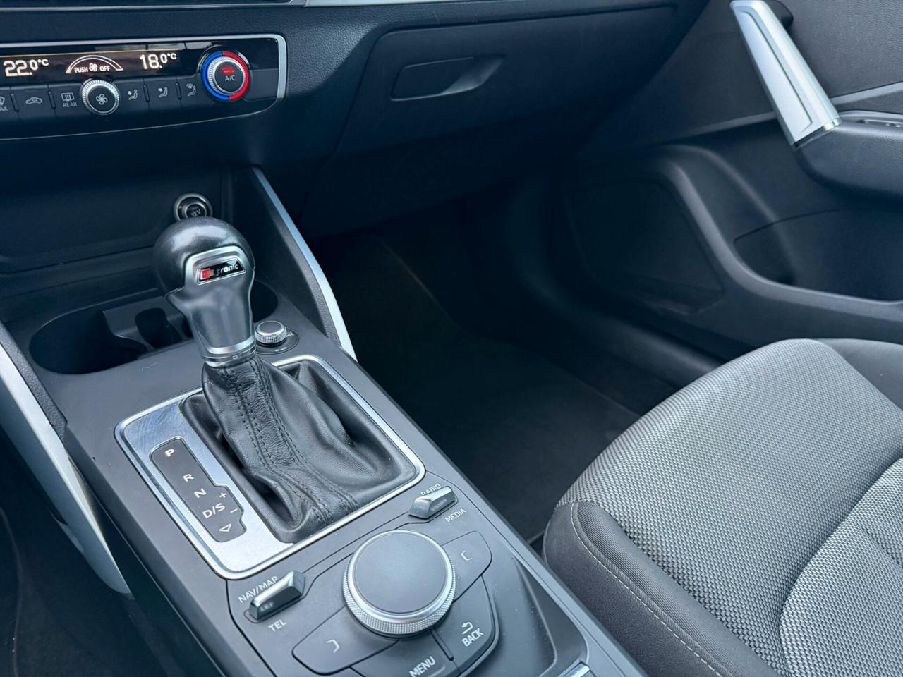 Audi Q2 30 TDI S tronic line Edition