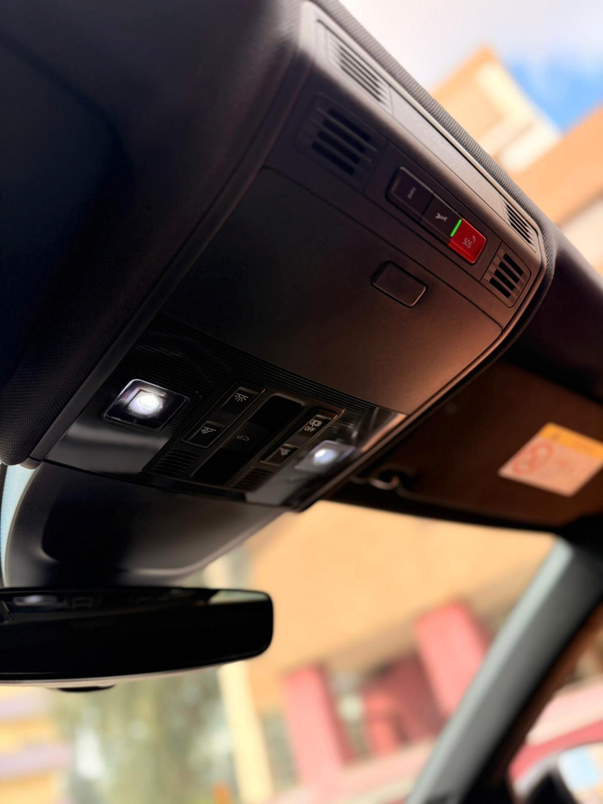 Volkswagen Taigo 1.5 TSI ACT 150 CV DSG R-Line