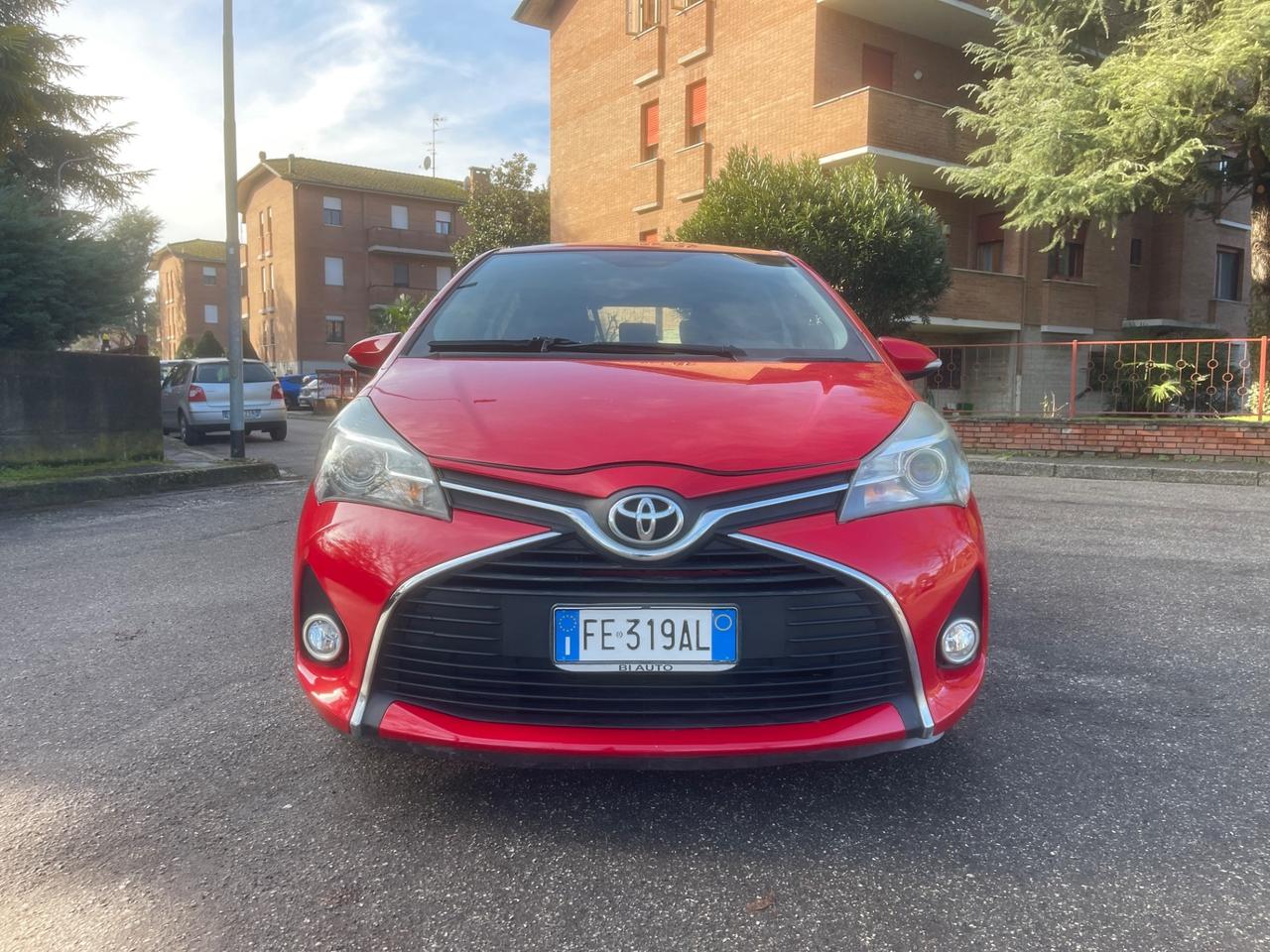 Toyota Yaris 1.0 5 porte Lounge