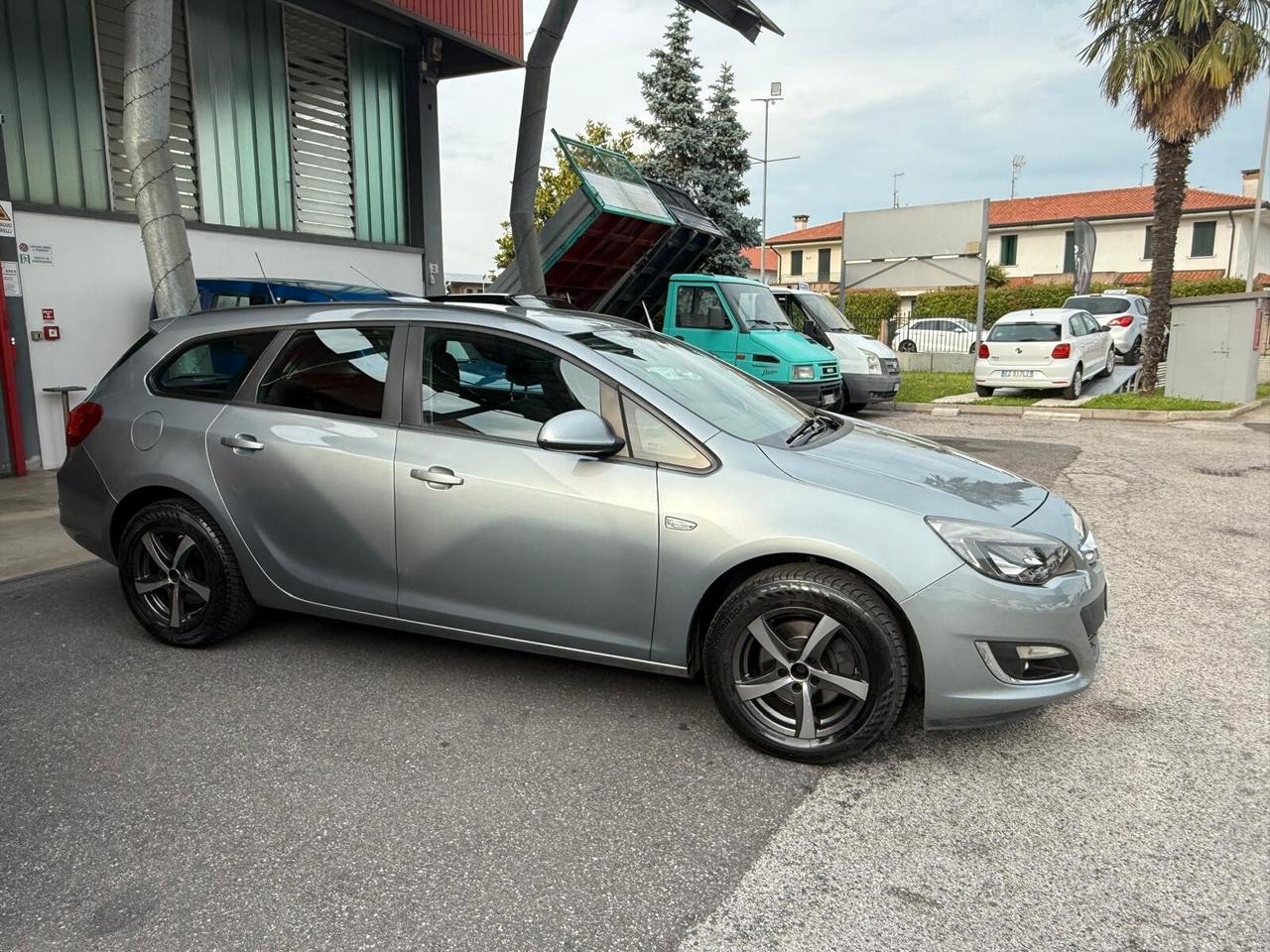Opel Astra 1.7 CDTI 110CV Sports Tourer Elective Fleet