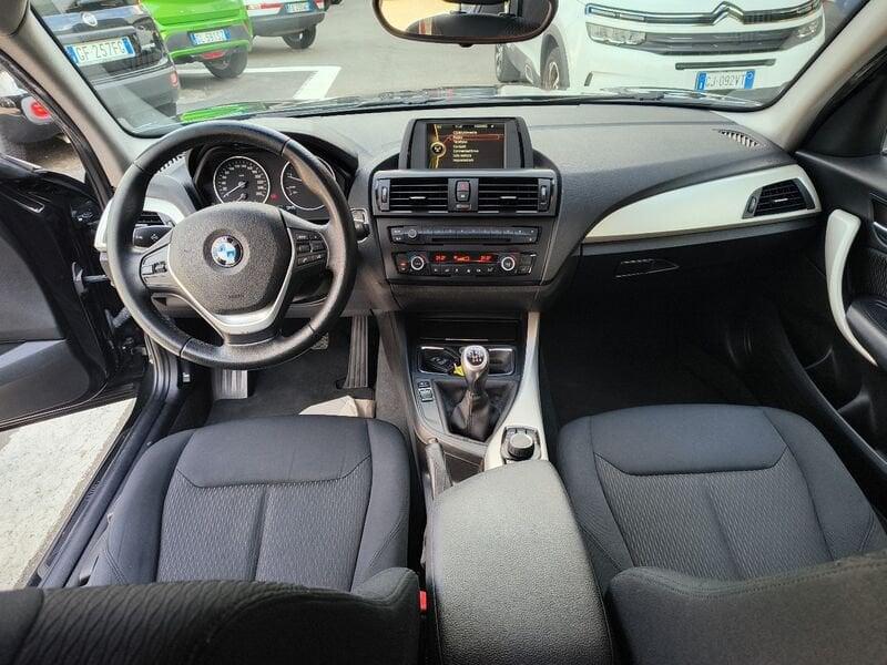 BMW Serie 1 118d 5p. Unique