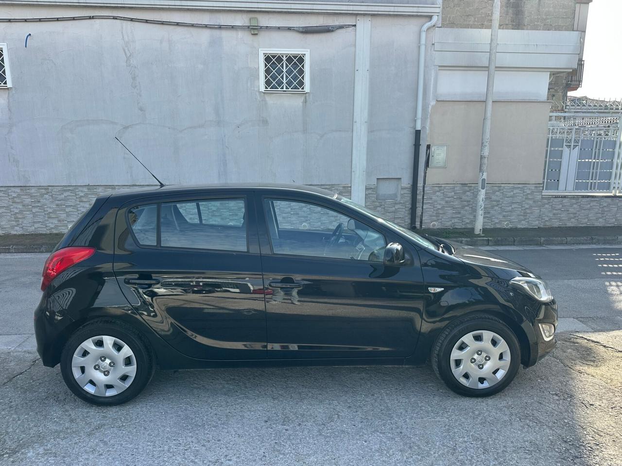 Hyundai i20 1.2 Gpl 84 Cv 2014 Km 120.000