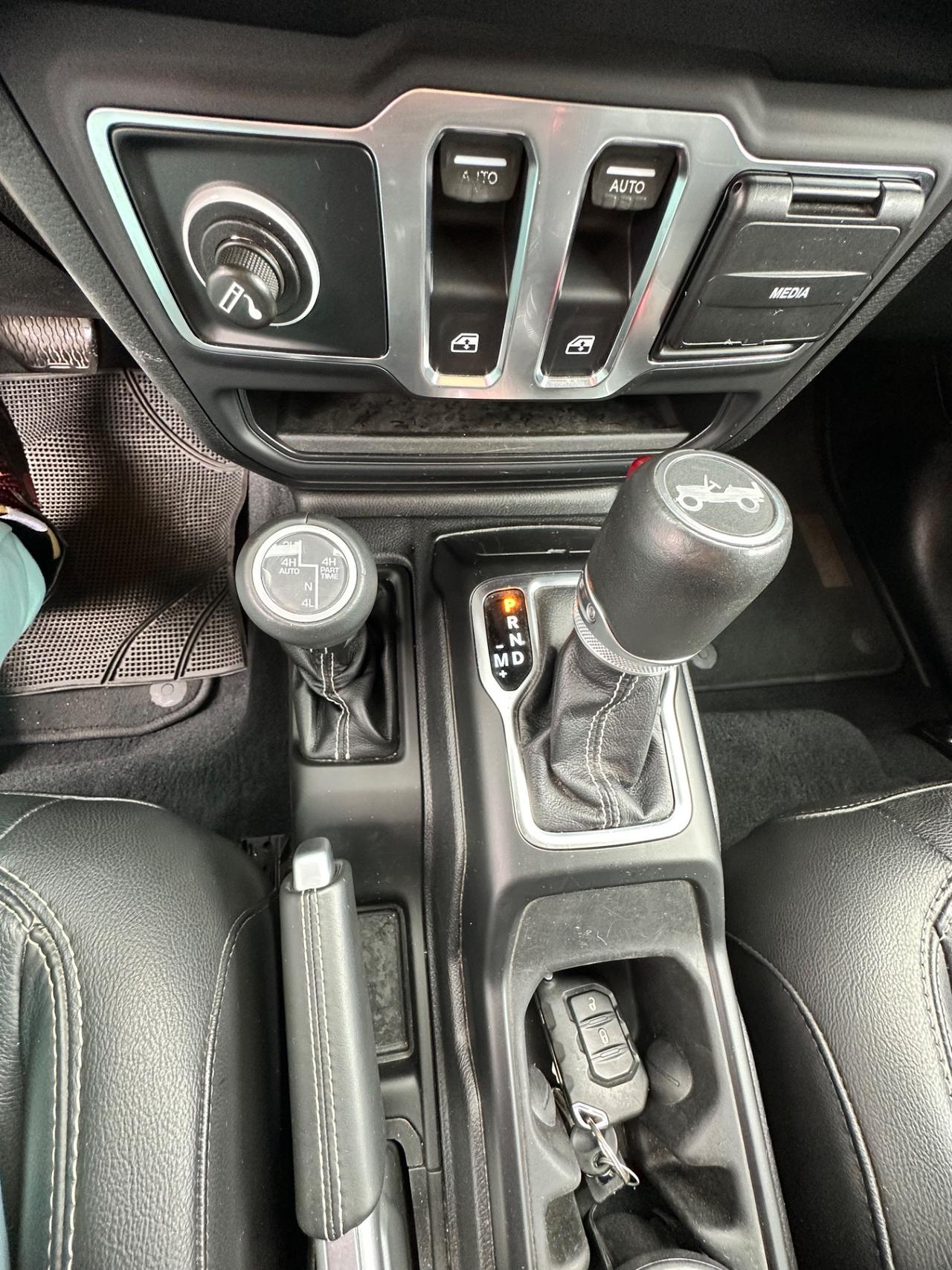 Jeep Wrangler Unlimited 2.2 Mjt II Sahara