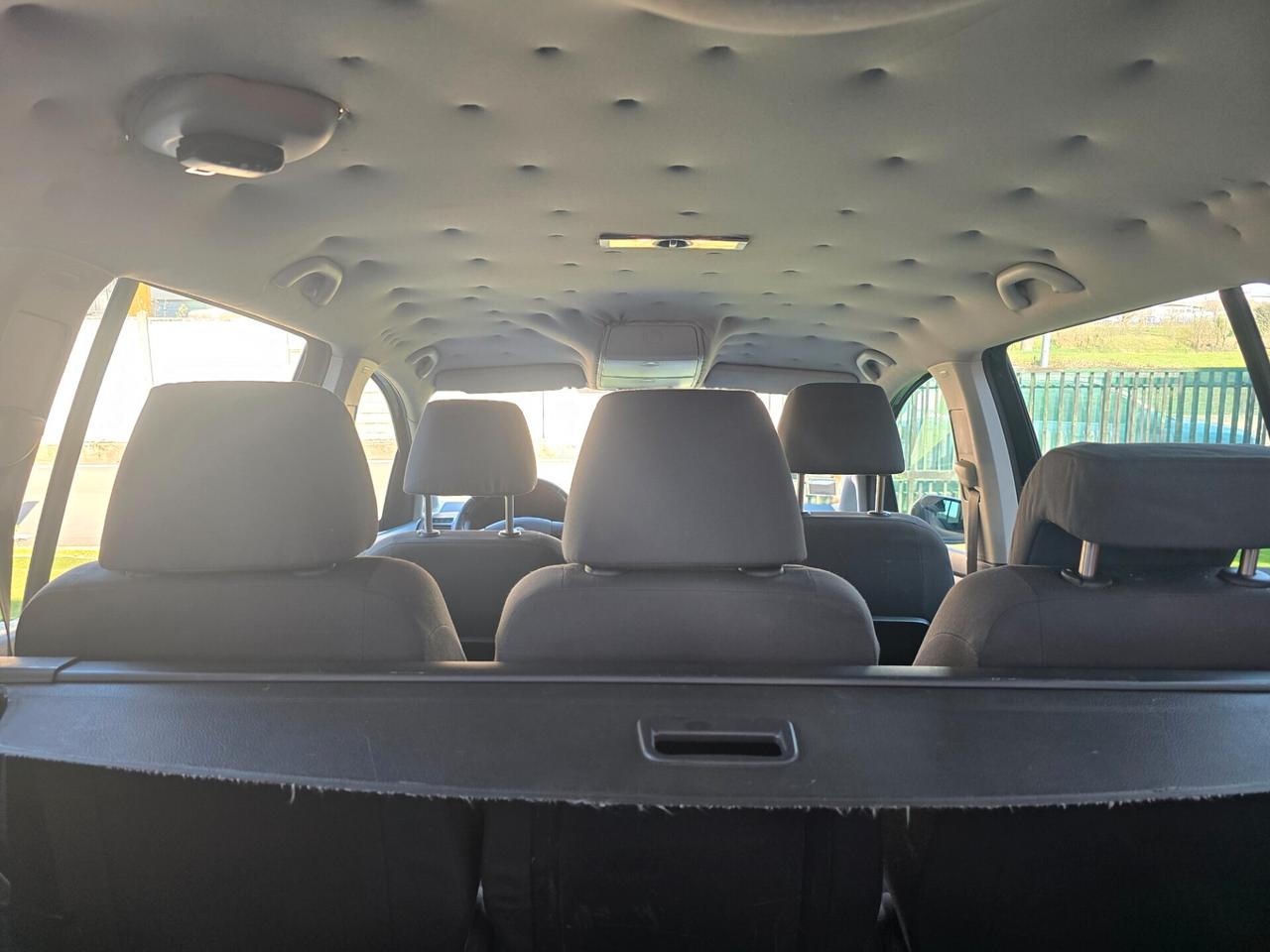 Volkswagen Touran 1.9 TDI 105CV 7POSTI -2009