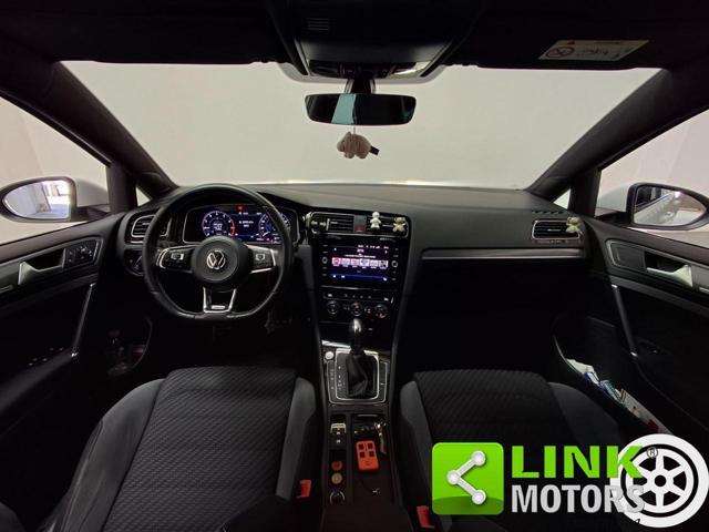 VOLKSWAGEN Golf 1.5 TSI ACT DSG 5p. R-Line GARANZIA INCLUSA