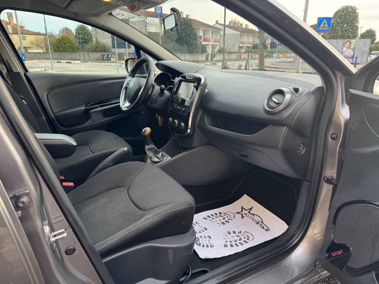 Renault Clio SW 1.5 DIESEL OK NEO