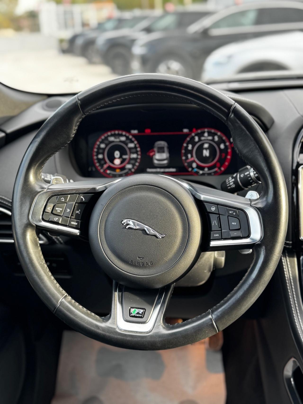 Jaguar F-Pace 2.0 300 CV AWD aut. R-Sport