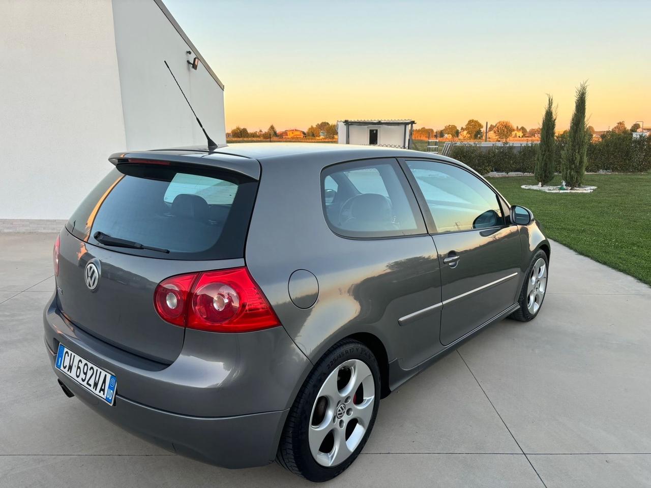 Volkswagen Golf 2.0 16V TFSI 3p. GTI