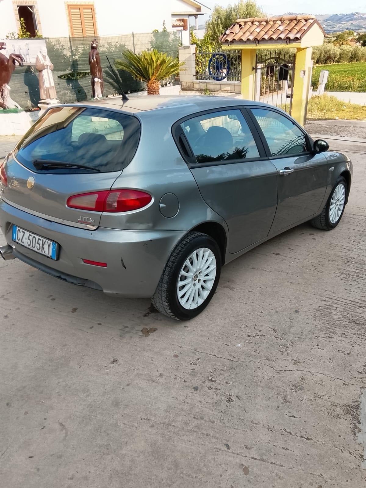 Alfa Romeo 147 1.9 JTD M-JET 16V 5 porte Exclusive 2006