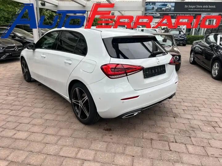 Mercedes-benz A 180 SPORT PACK NIGHT TETTO PANORAMICO 17" SEN PARK DOPPI VETRI SCURI INTERNI SPORTIVI