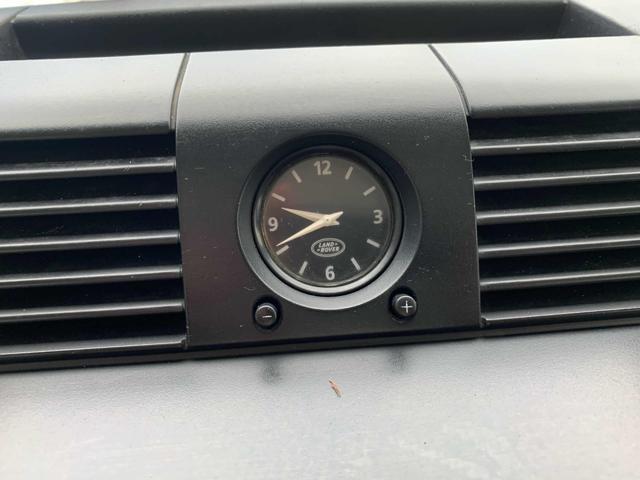 LAND ROVER Defender 110 2.2 TD4 High Capacity Pick Up