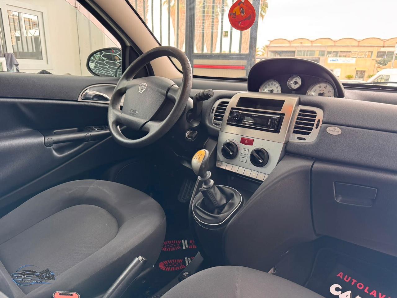 Lancia Ypsilon 1.2 69 CV Elle