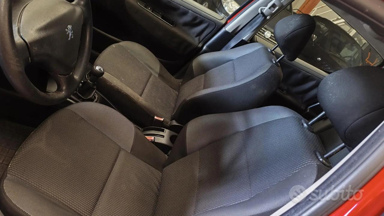 Peugeot 207 GPL scade 2032