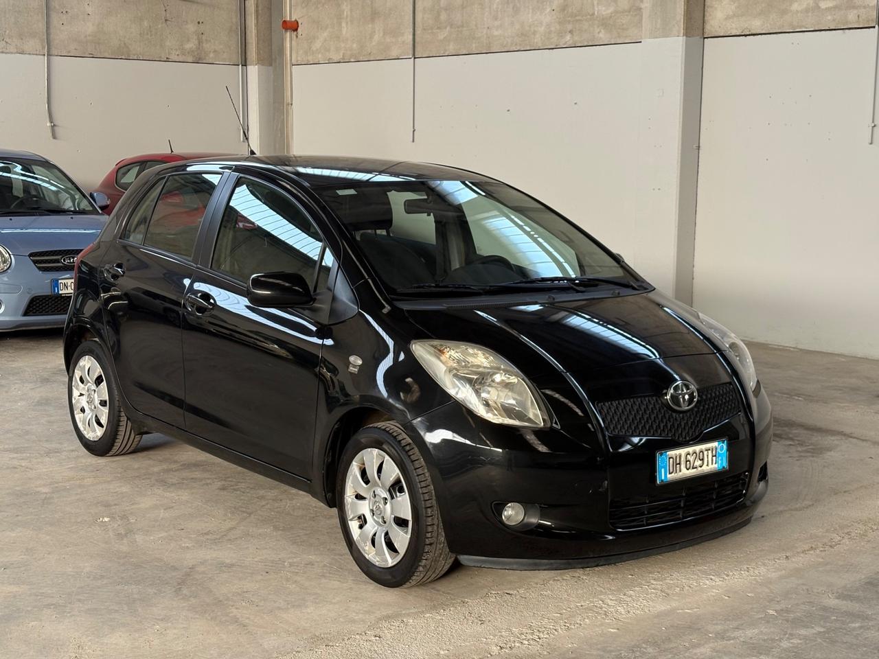 Toyota Yaris 1.3 5 porte Unico proprietario