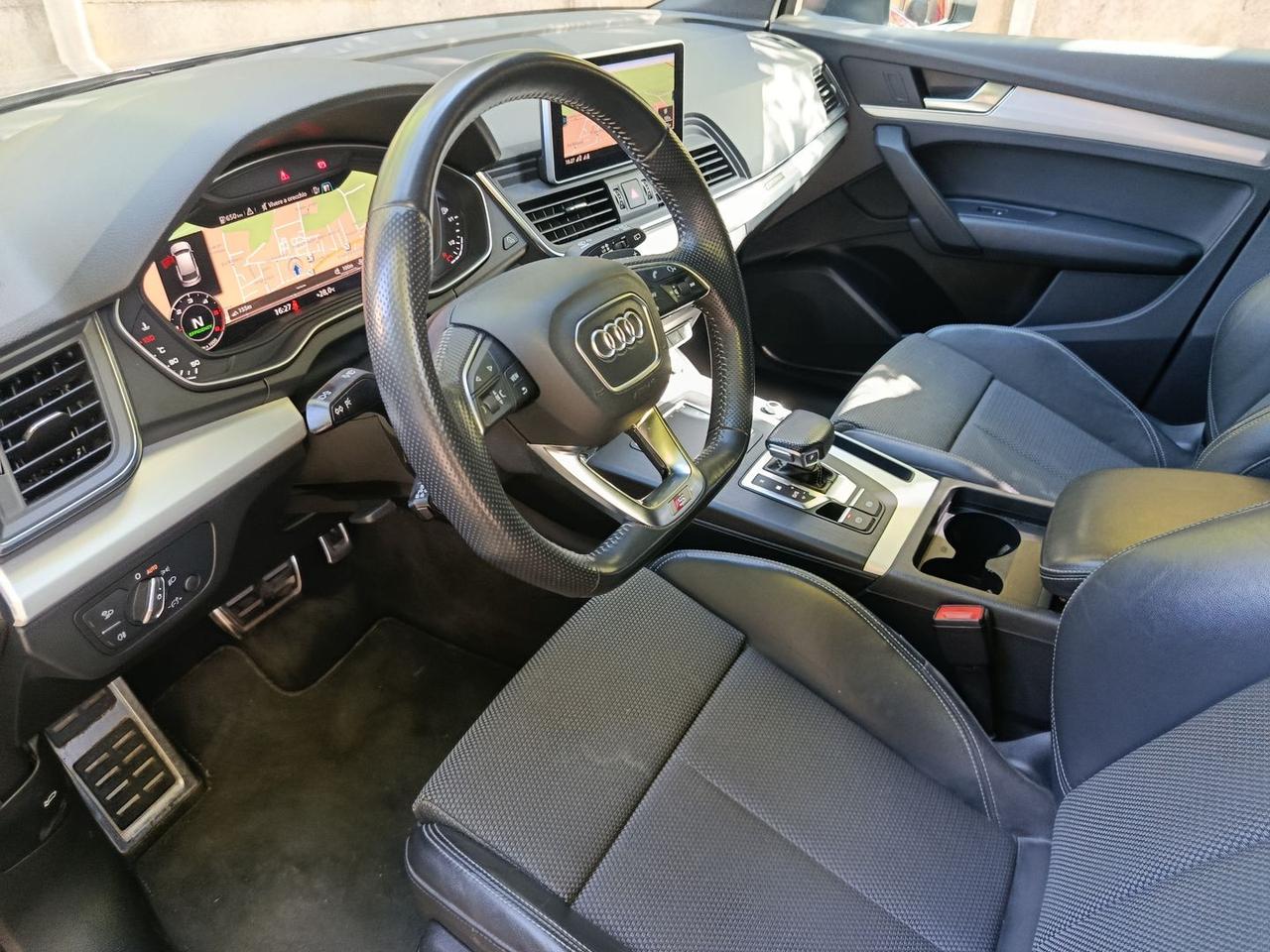 Audi Q5 S Line Plus 2.0 40 TDI #10559