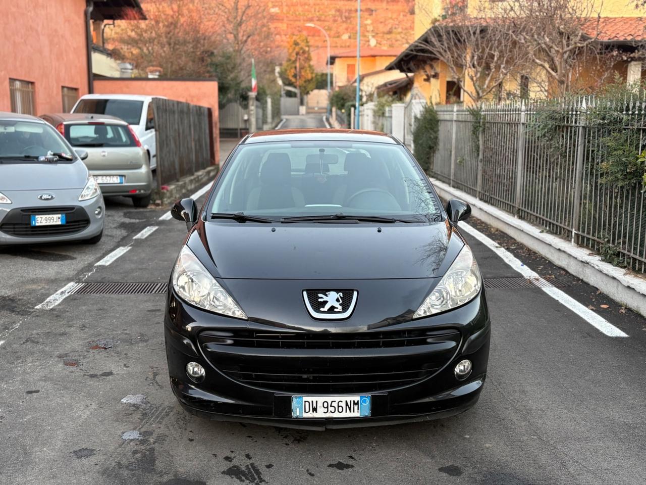 Peugeot 207 1.4 8V 75CV 5p. Energie Sport ECO GPL
