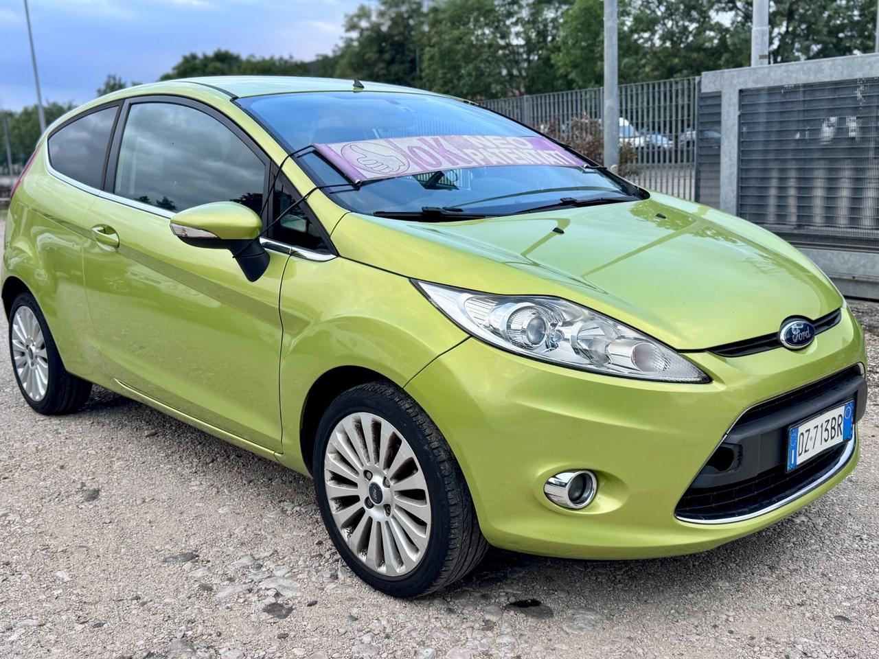 Ford Fiesta 1.2 Benzina 82cv - neopatentati 2010