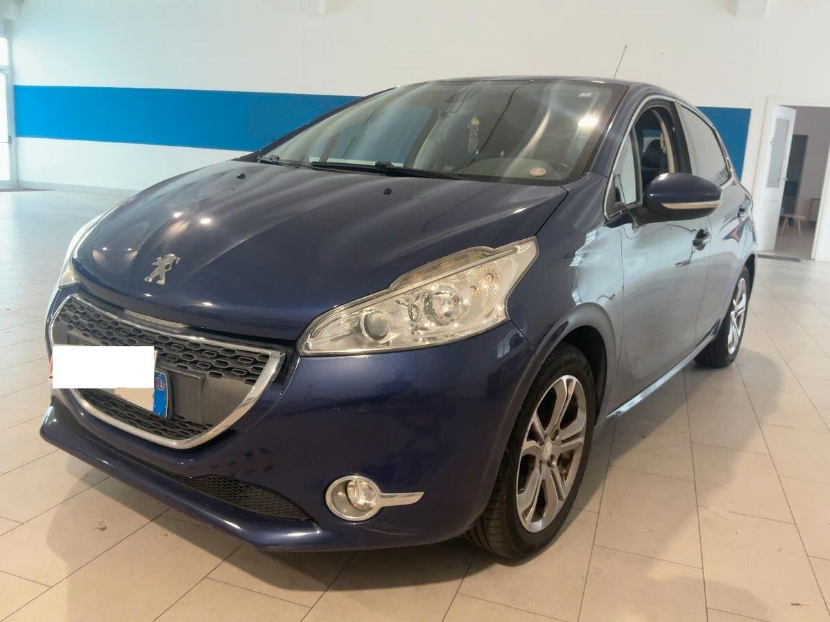 Peugeot 208 1.2 VTi 82 CV 2013 IN ARRIVO
