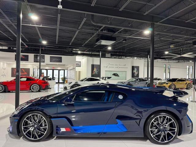 BUGATTI Other DIVO 8.0 W16 1500 HP "1 of 40 FOR THE WORLD"