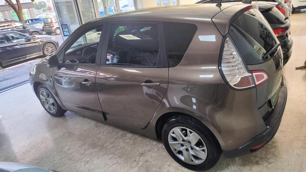 Renault Scénic X-Mod 1.5 dCi 110CV Attractive