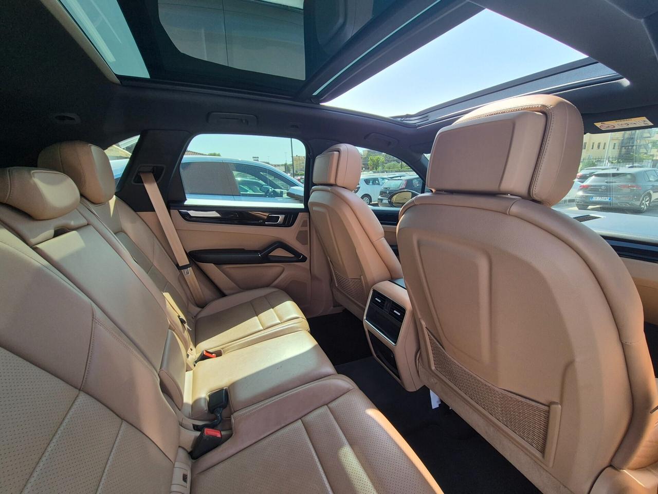 Porsche Cayenne 3.0 V6 - PRONTA CONSEGNA