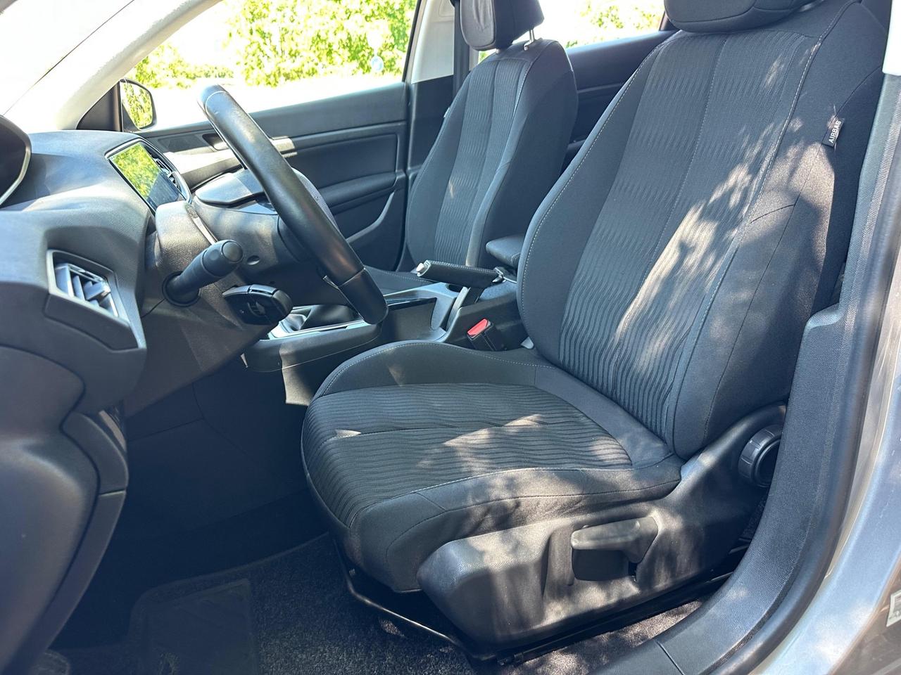 Peugeot 308 BlueHDi 120 S&S SW Allure