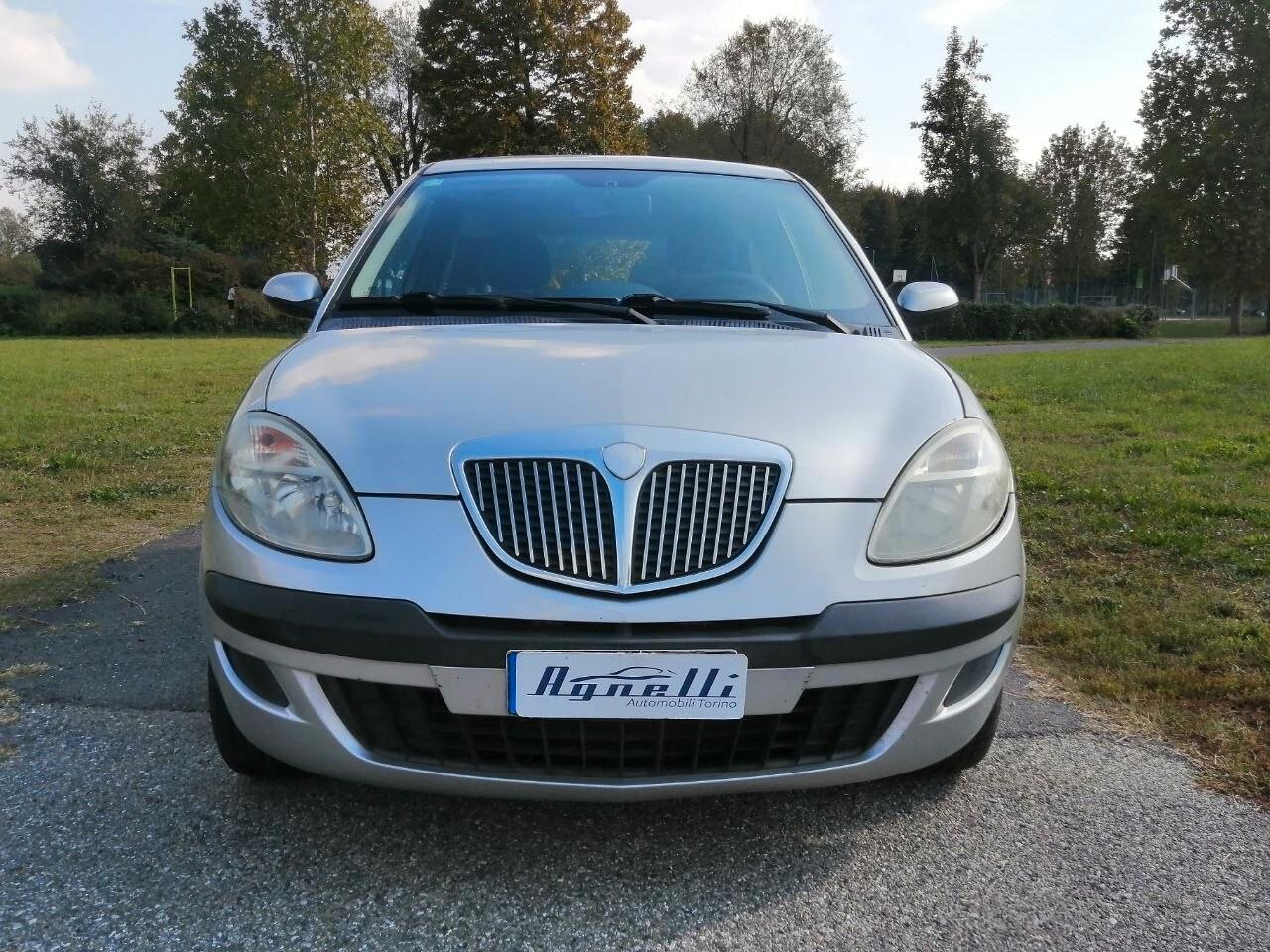 Lancia Ypsilon 1.2 Gold GPL