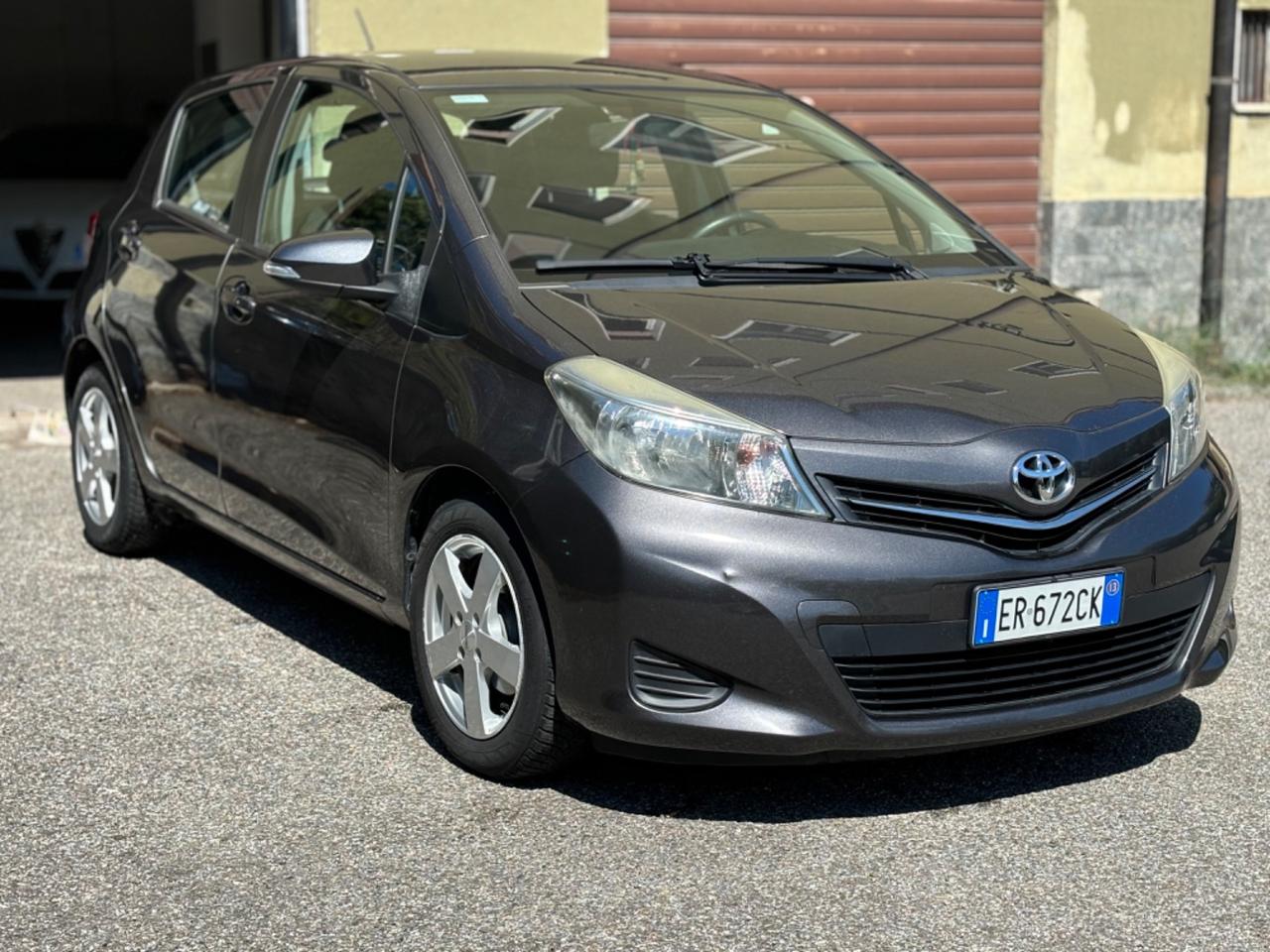 Toyota Yaris 1.4 D-4D 5 porte Lounge