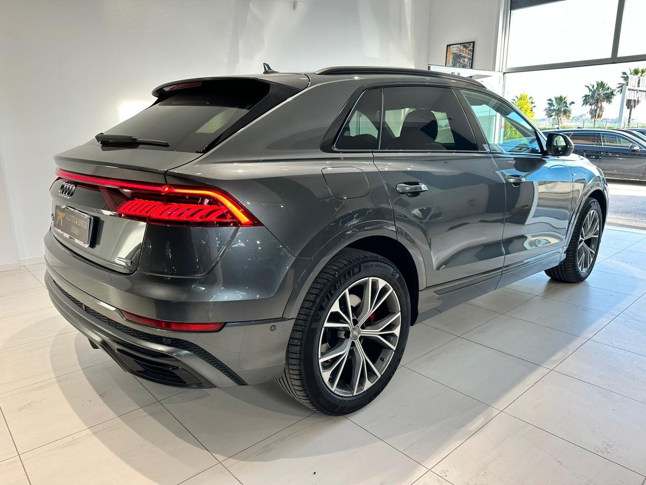 Audi Q8 45TDI 3.0 231 CV Quattro S Line 2020