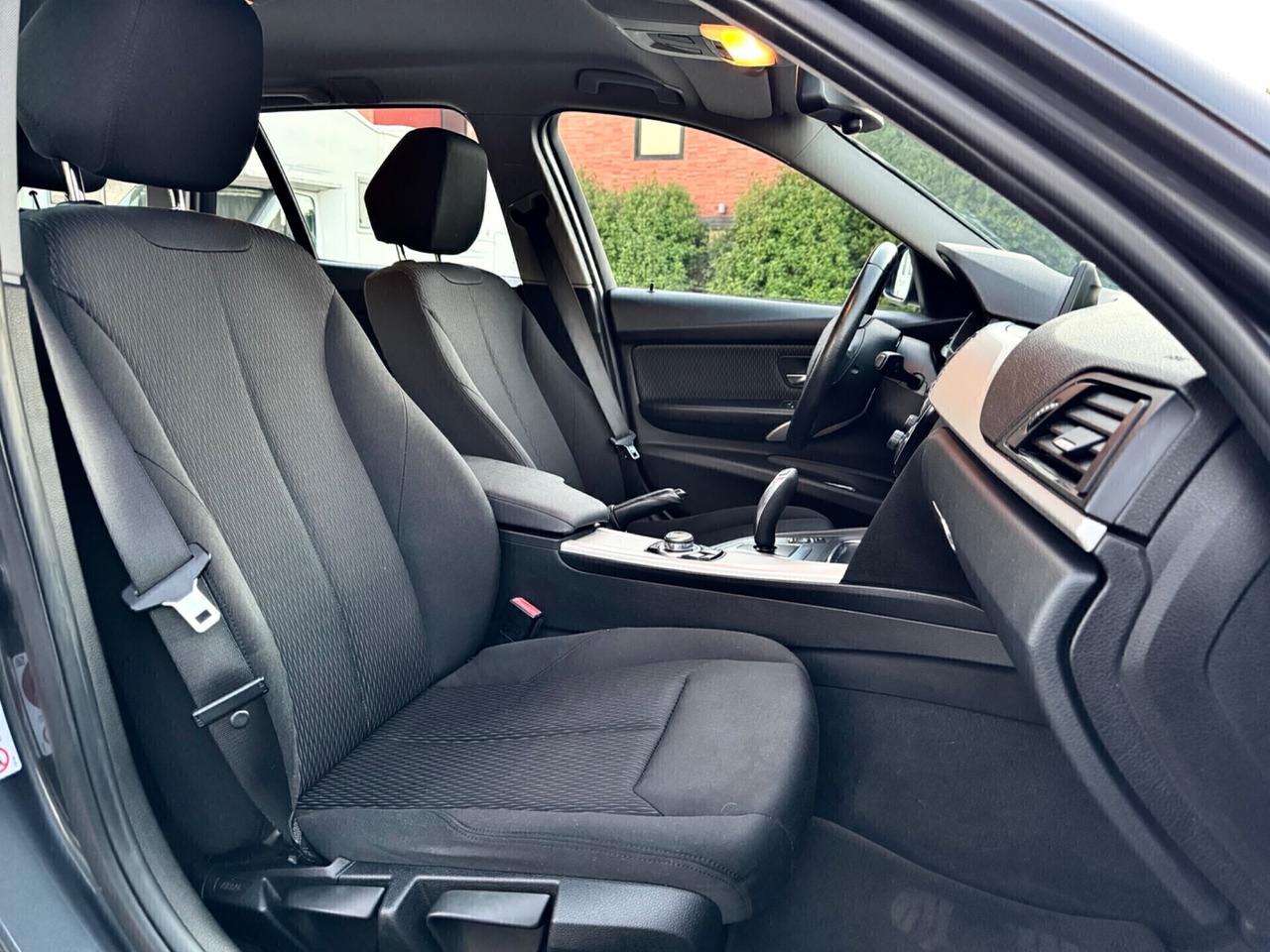 Bmw 318d Touring Business Advantage aut. 150cv 2016