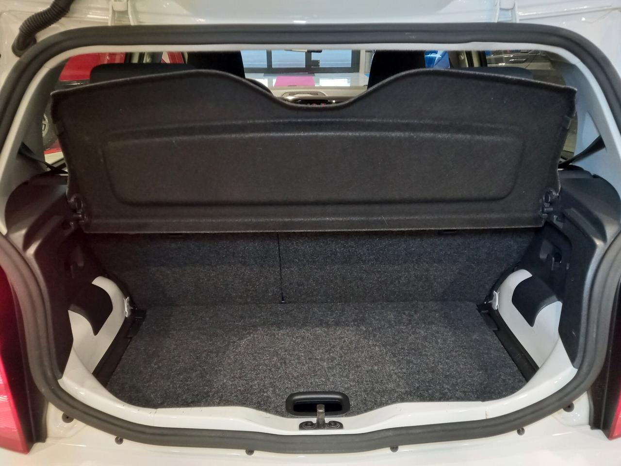 Volkswagen up! 1.0 5p 50.000 KM