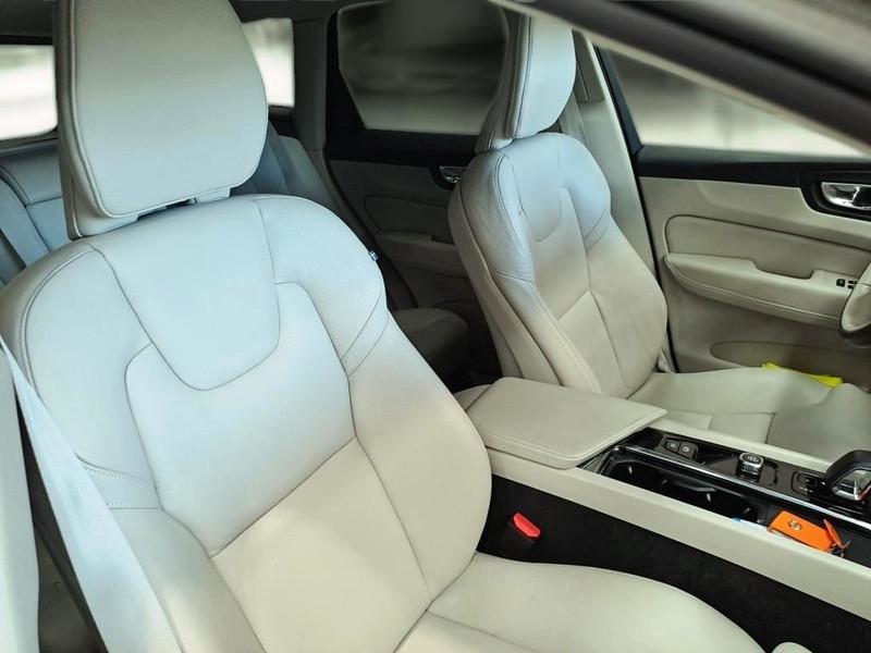 VOLVO XC60 B5 D AWD HYBRID AUTOMATICO PLUS BRIGHT SUV
