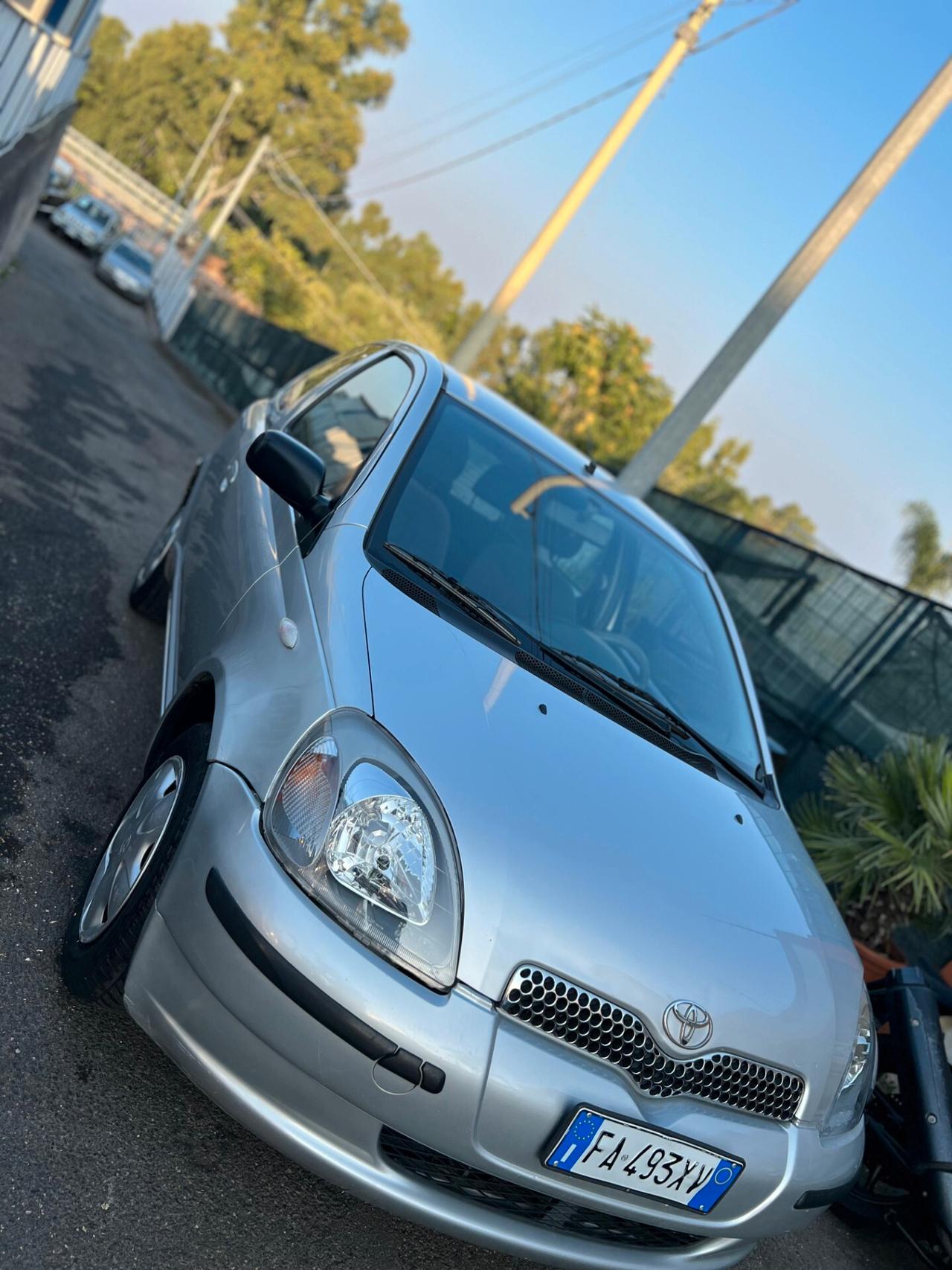 Toyota Yaris Verso 1.3i 16V cat Sol