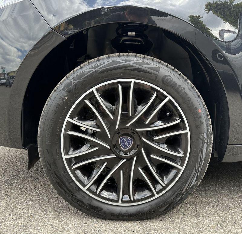 Lancia Ypsilon 1.0 FireFly 5 porte S&S Hybrid Gold KM0