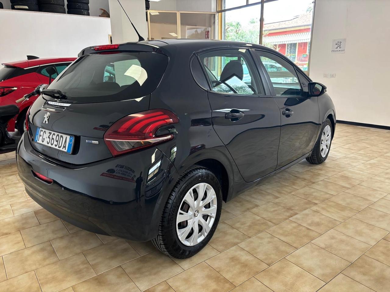 PEUGEOT 208 ANNO 2017 BZ GPL ADATTA NEOPATENTATI KM 167 MILA