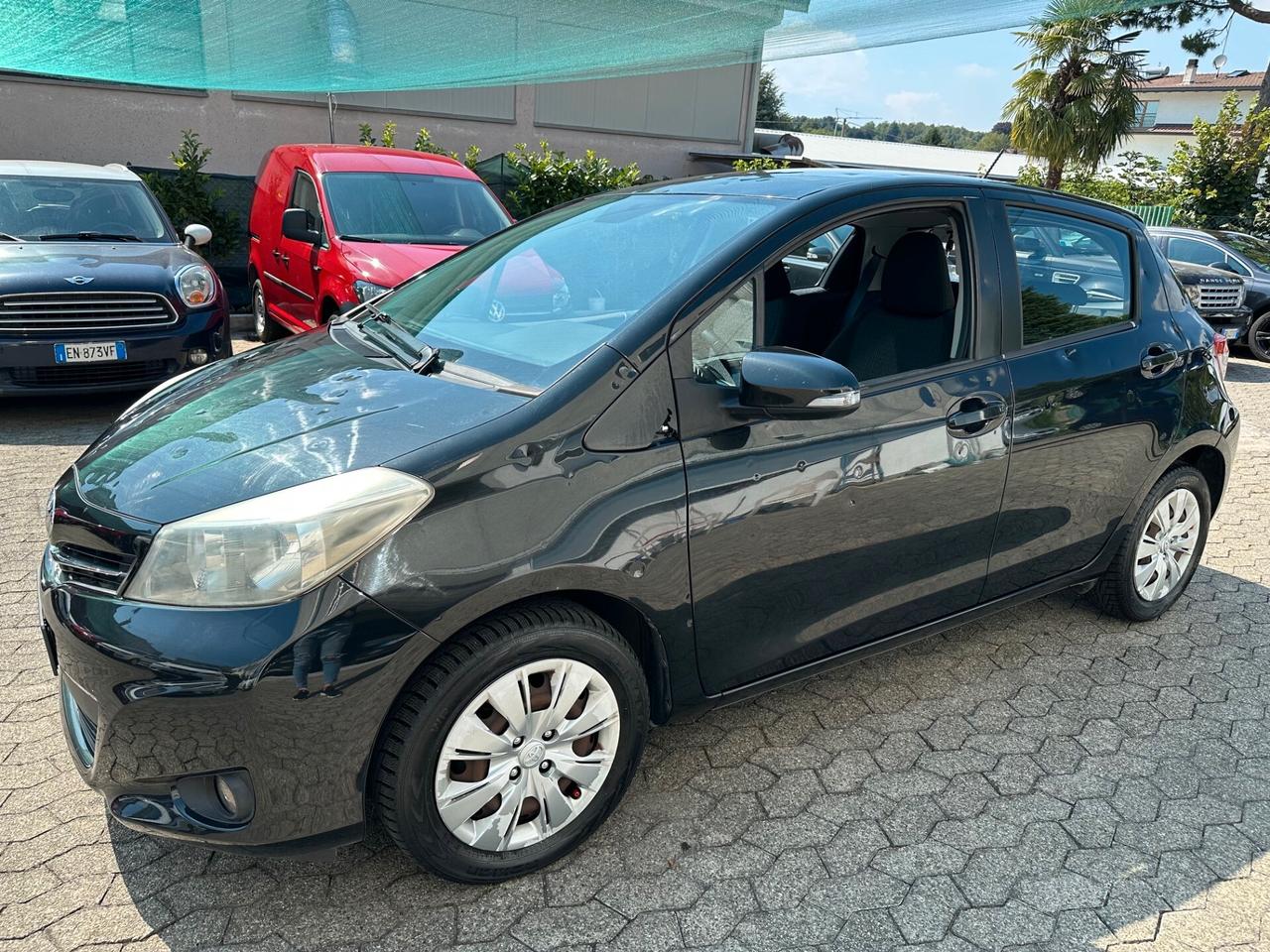 Toyota Yaris 1.0 5 porte Lounge*GRANDINATA