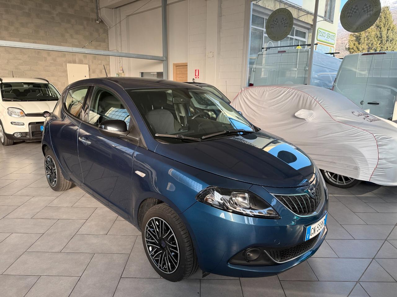 Lancia Ypsilon 1.0 FireFly 5 porte S&S Hybrid Gold