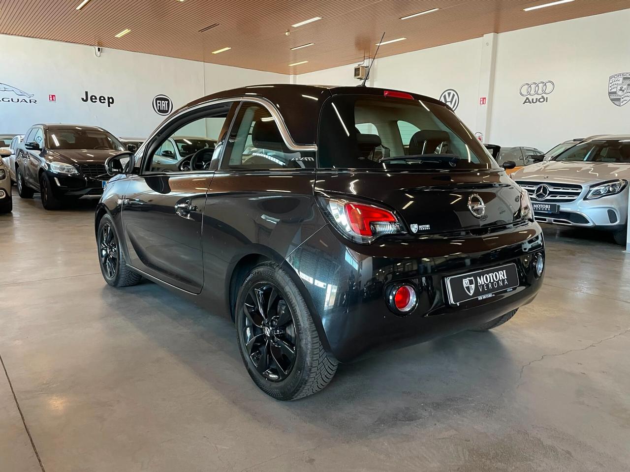 Opel Adam 1.2 70 CV Glam