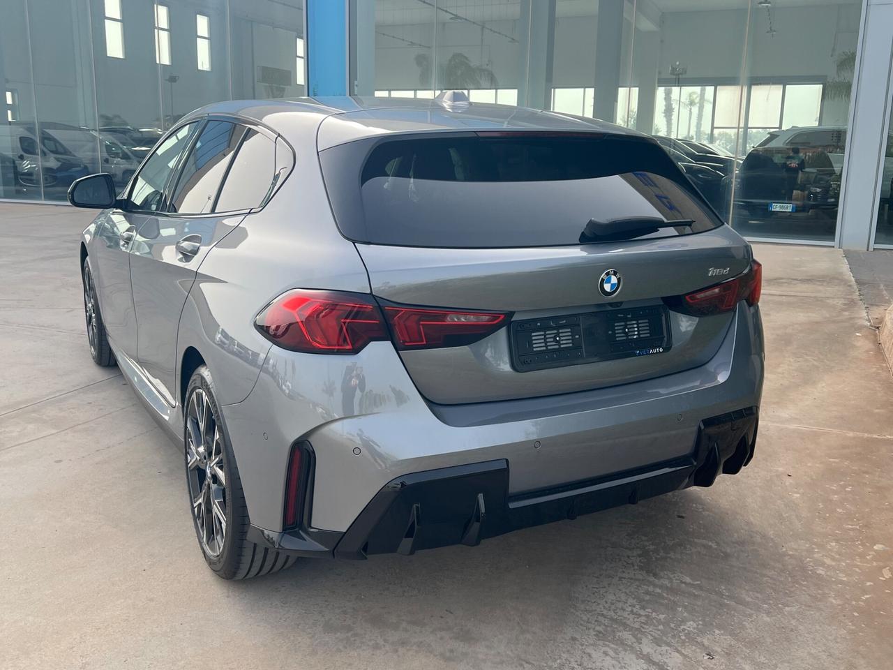 Bmw 118d MSport Design possibilità noleggio no scoring