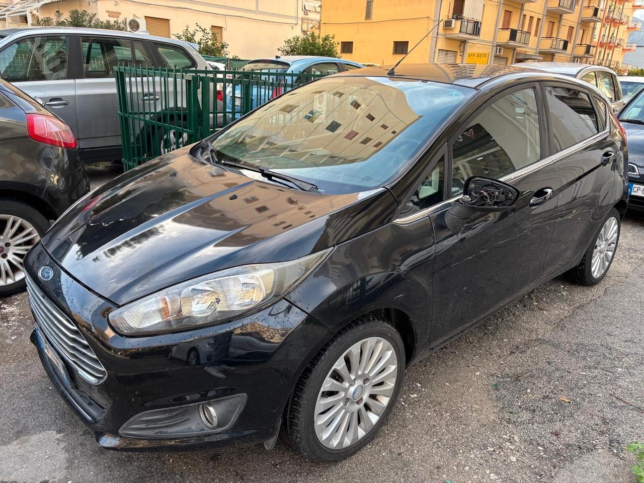 Ford Fiesta 1.4 TDCi 68CV 5 porte Titanium