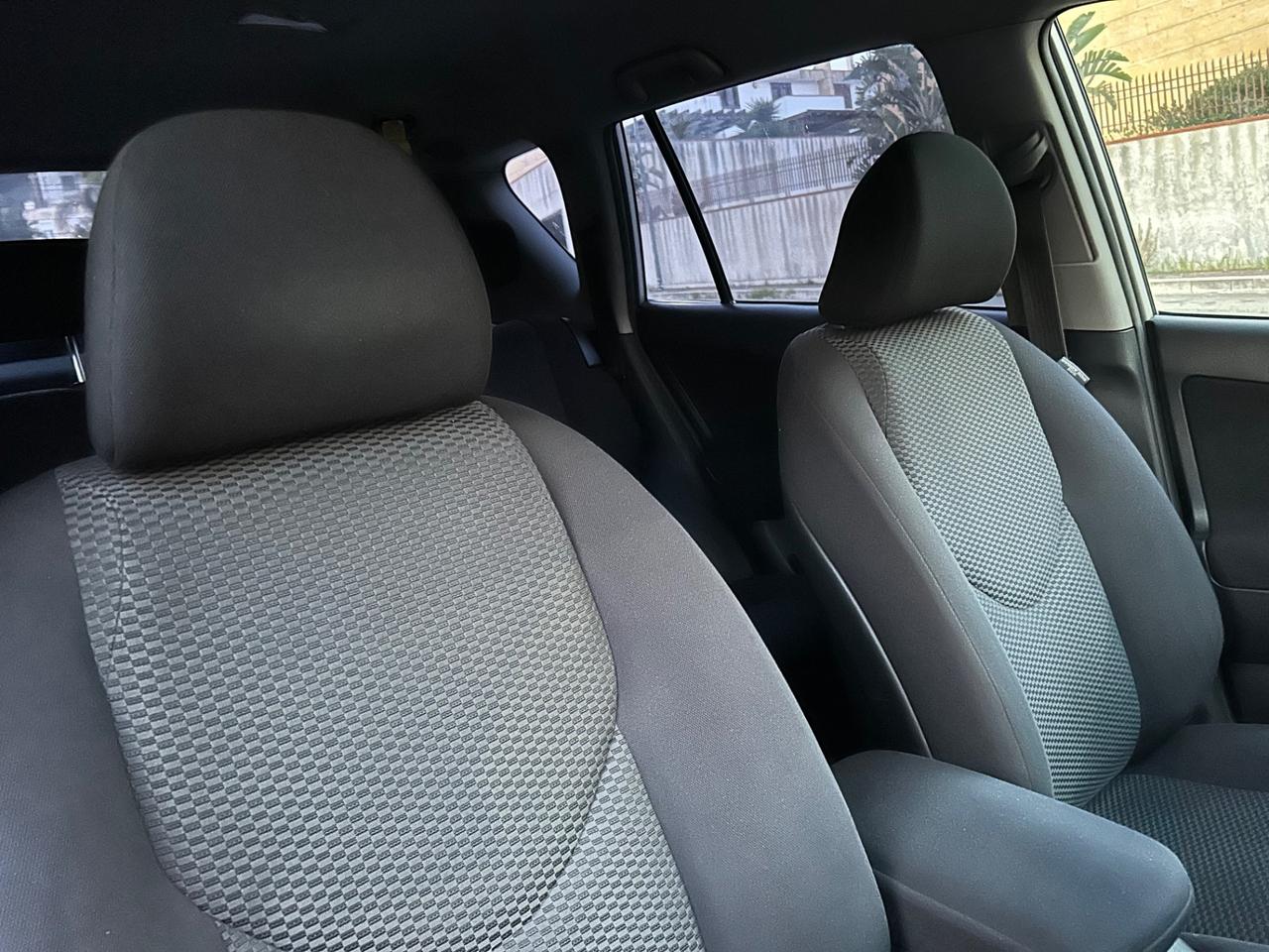 Toyota RAV 4 RAV4 2.2 D-4D 136 CV Sol unico proprietario