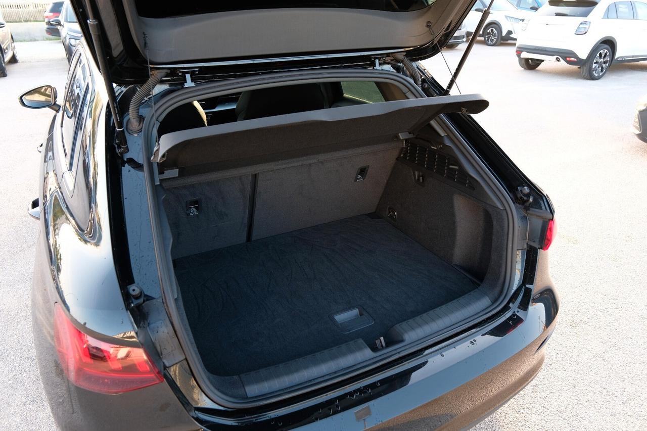 Audi A3 SPB 35 TDI Identity Black