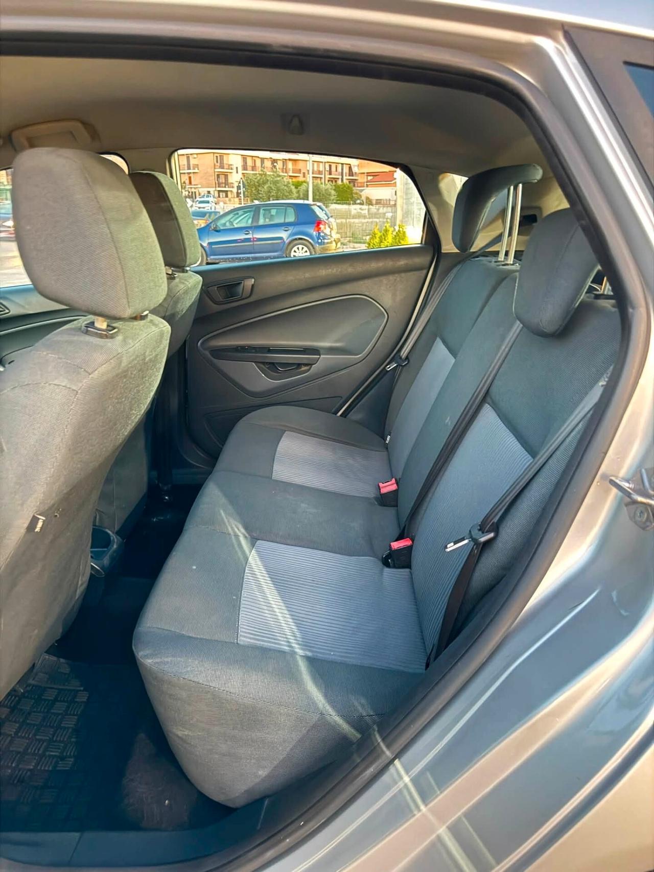 Ford Fiesta 1.4 TDCi 5p. Titanium