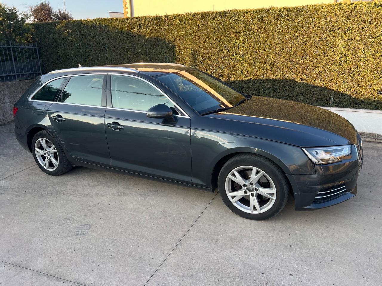 Audi A4 Avant 2.0 TDI 122 CV Business Sport