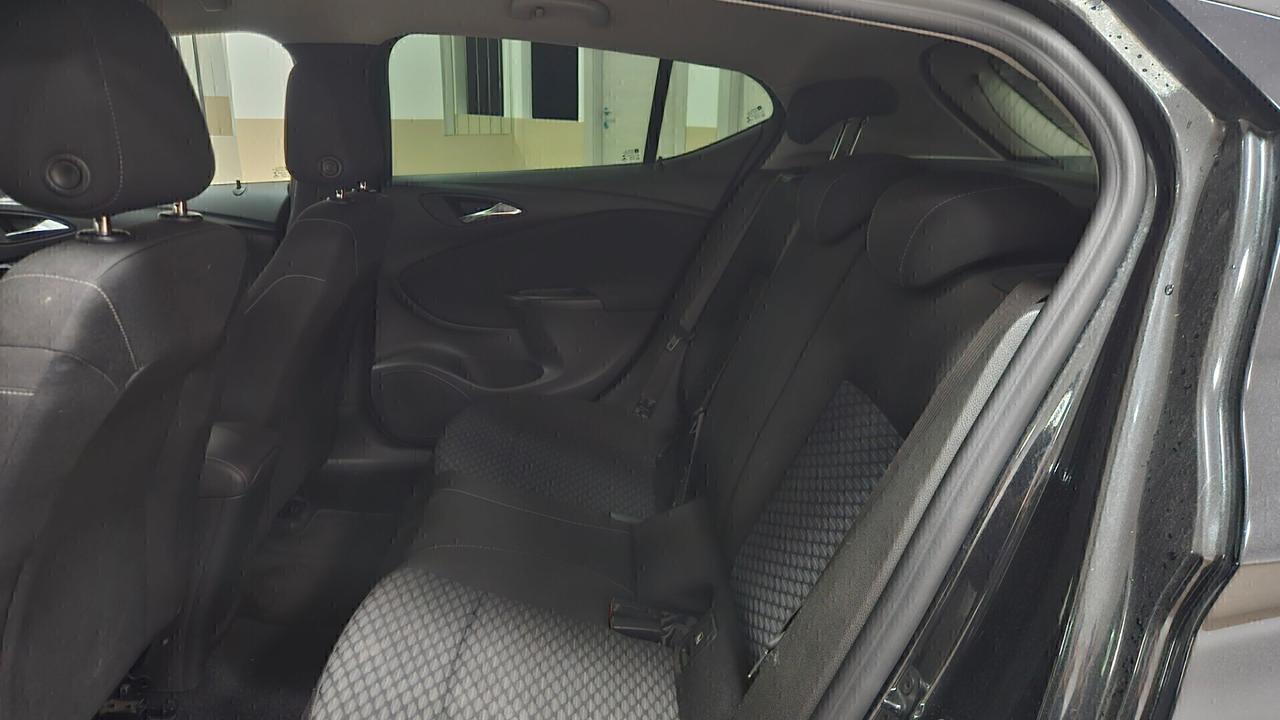 Opel Astra 1.6 CDTi 110CV Start&Stop 5 porte Innovation