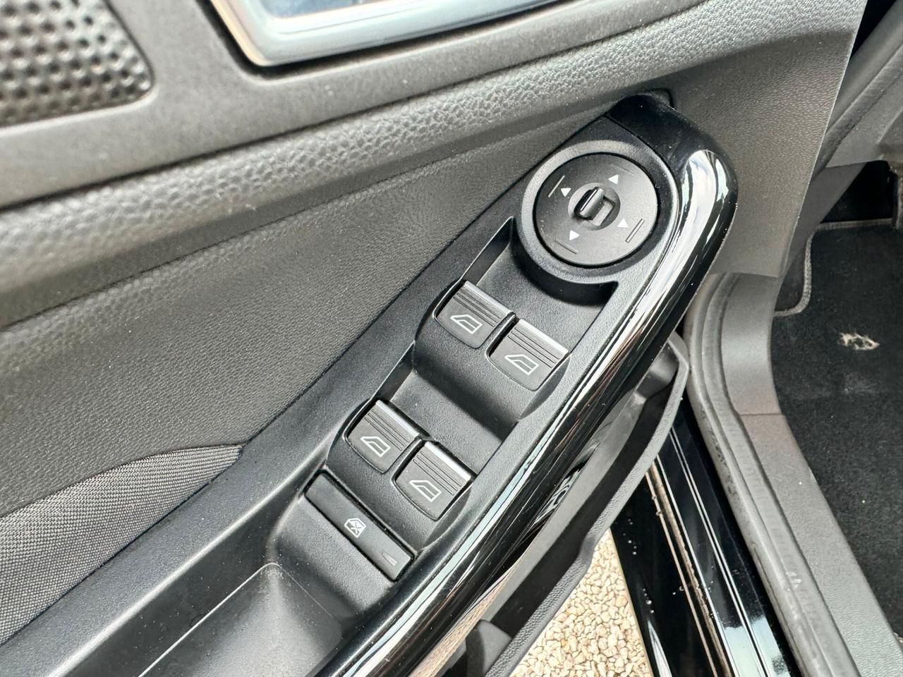 Ford Fiesta 1.5TDCi 75CV Titanium 2017 - NEOPATENTATI