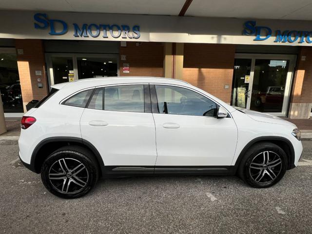 MERCEDES-BENZ GLA 200 d Automatic Sport