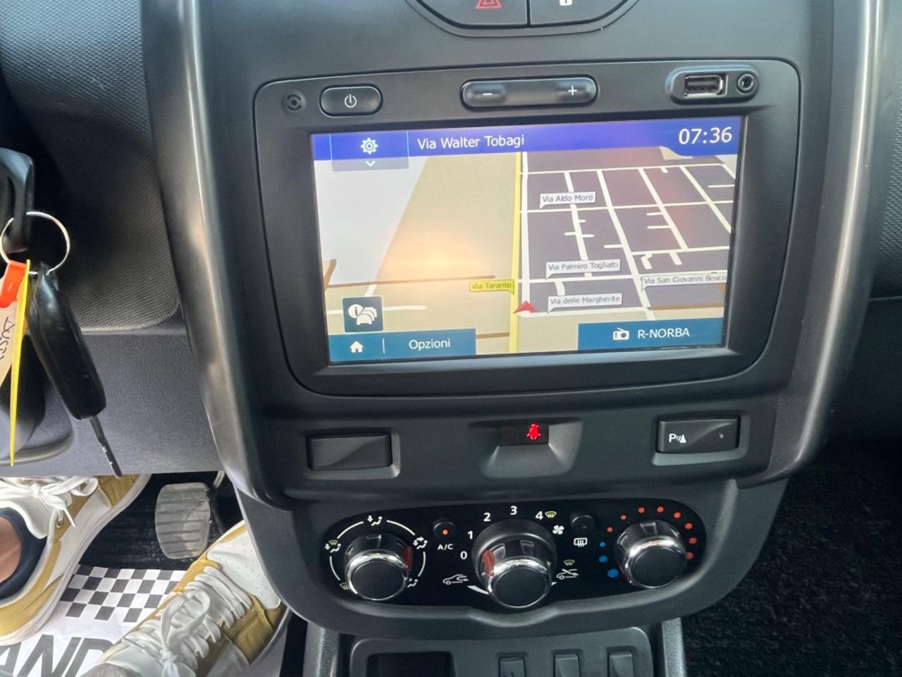 Dacia Duster 1.6 Benzina/GPL Lauréate Unipro 2017