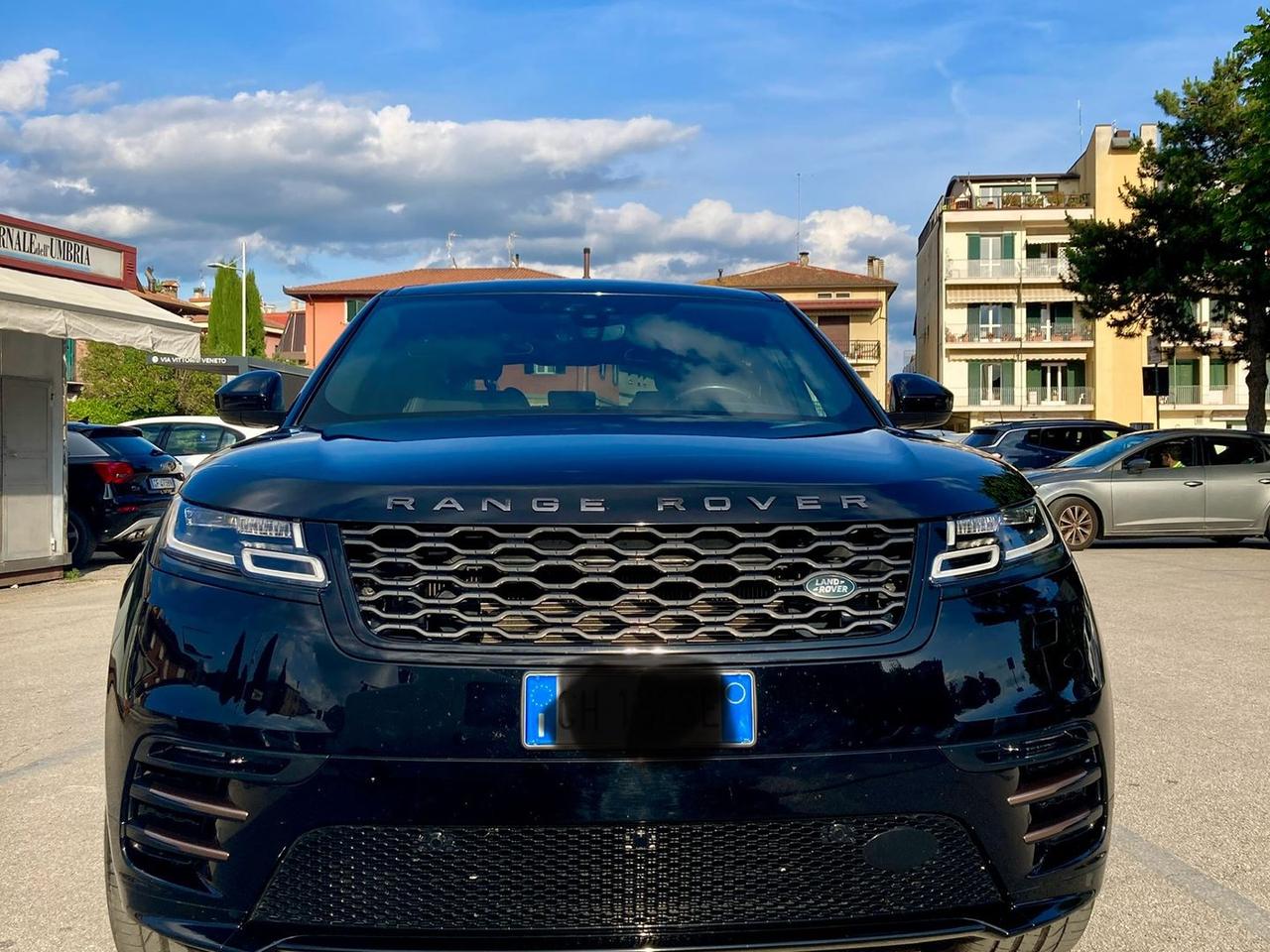 Land Rover Range Rover Velar D 240 R-Dynamic SE