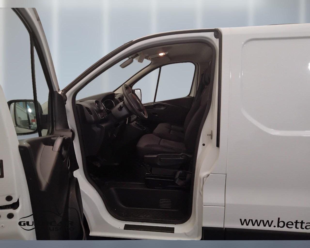 RENAULT Trafic IV 27 2019 - trafic T27 2.0 dci 120cv L1H1 Ice